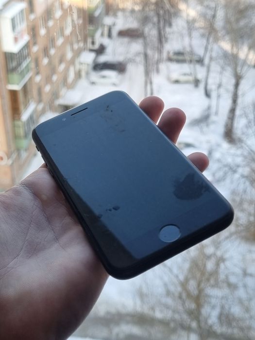 iPhone se 2 рабочий