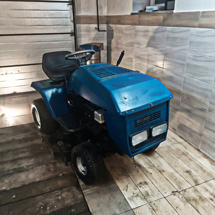 Traktorek Husqvarna LT 960-12