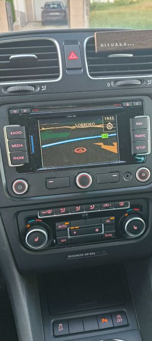 VW Golf Variant 1.6TDI Highline BlueMotion foto 4