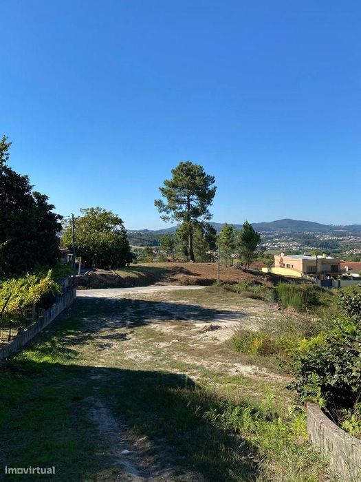 Vende terreno Meinedo Lousada