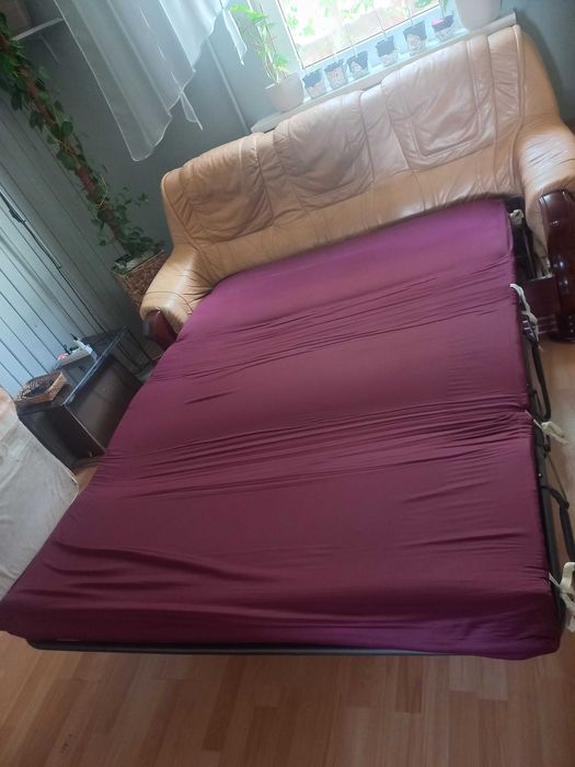 Sprzedam kanapę trzyosobową