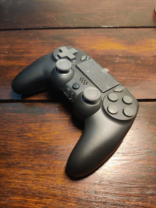 New and Sealed Controllers for PlayStation 4/Android/PC64564111472386122