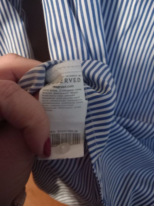 Bluzka z ozdobnym ornamentem