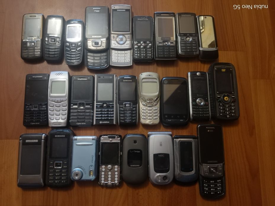 Nokia 7360, 7510а, sony j70 Sony Ericsson v600 Samsung B5702