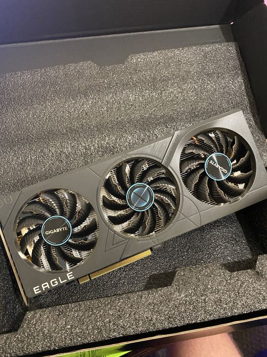 RTX 4060 / Ryzen 5 3600XT / TridentZ RGB 2x8GB64739161174915121