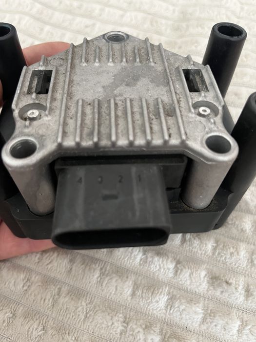 Модуль зажигания катушка шкода октавія 1.6 бензін