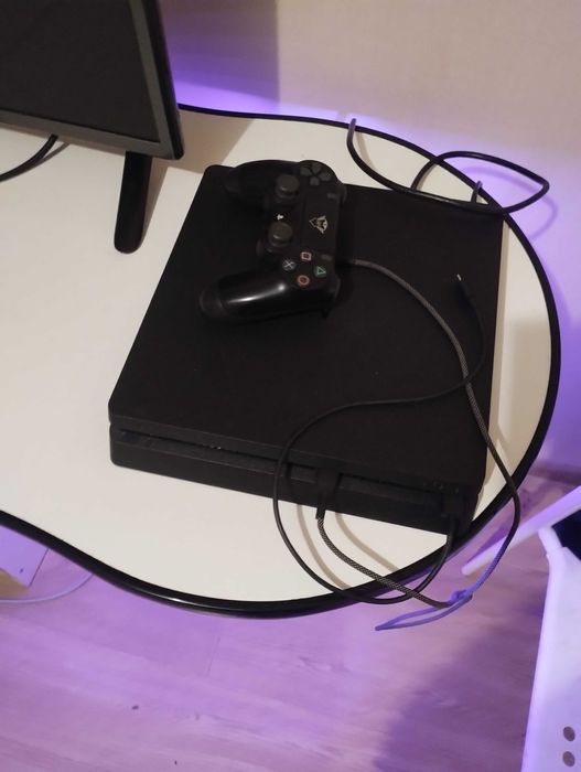 ASUS ROG g531gt Еран144 gtx1650 sdd512 i5 9300h 16 GB + PS4 2dualshock