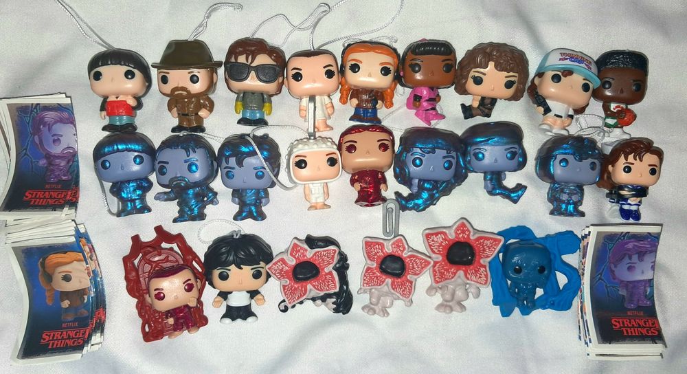 Figurki Kinder joy stranger things