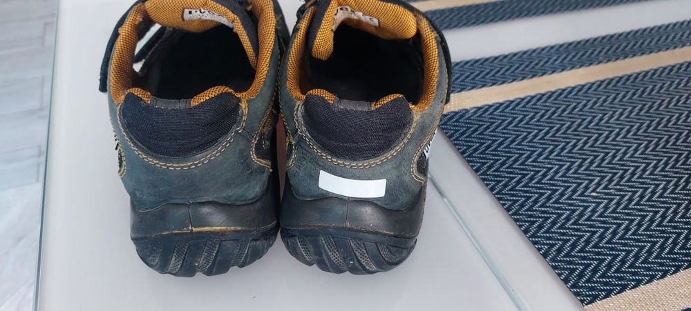 Спецвзуття Uvex з сталевим носком