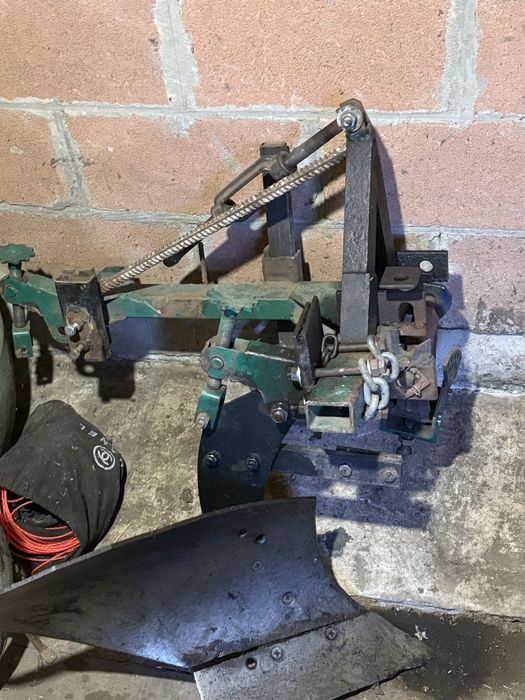 Приладдя до трактора