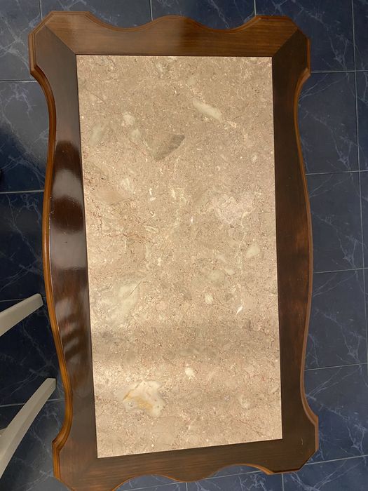 Armário de sala *Ótimo estado* + Oferta de mesa centro de sala