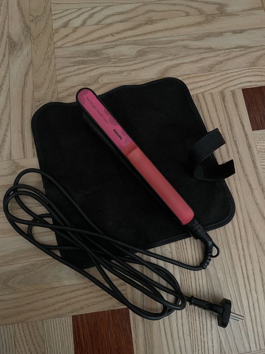 Випрямляч для волосся Philips