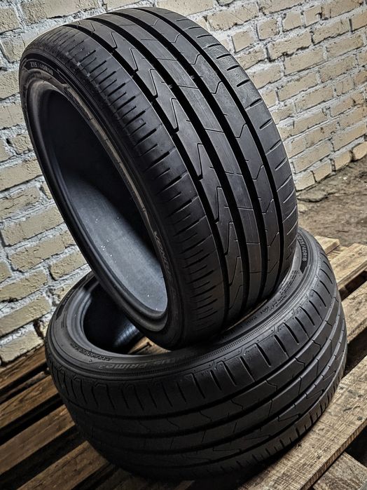 Пара 235/40r18 Hankook | 7mm | Hungary | 2021 | Преміум шини/Як нові