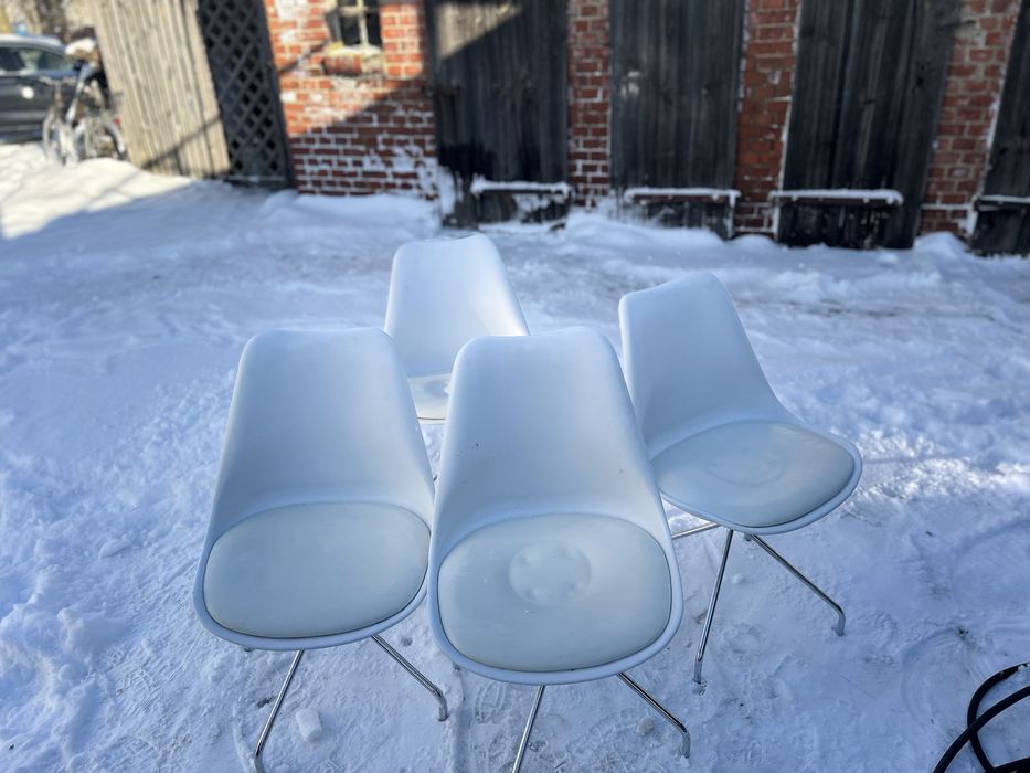 Krzesła do jadalni szt 4