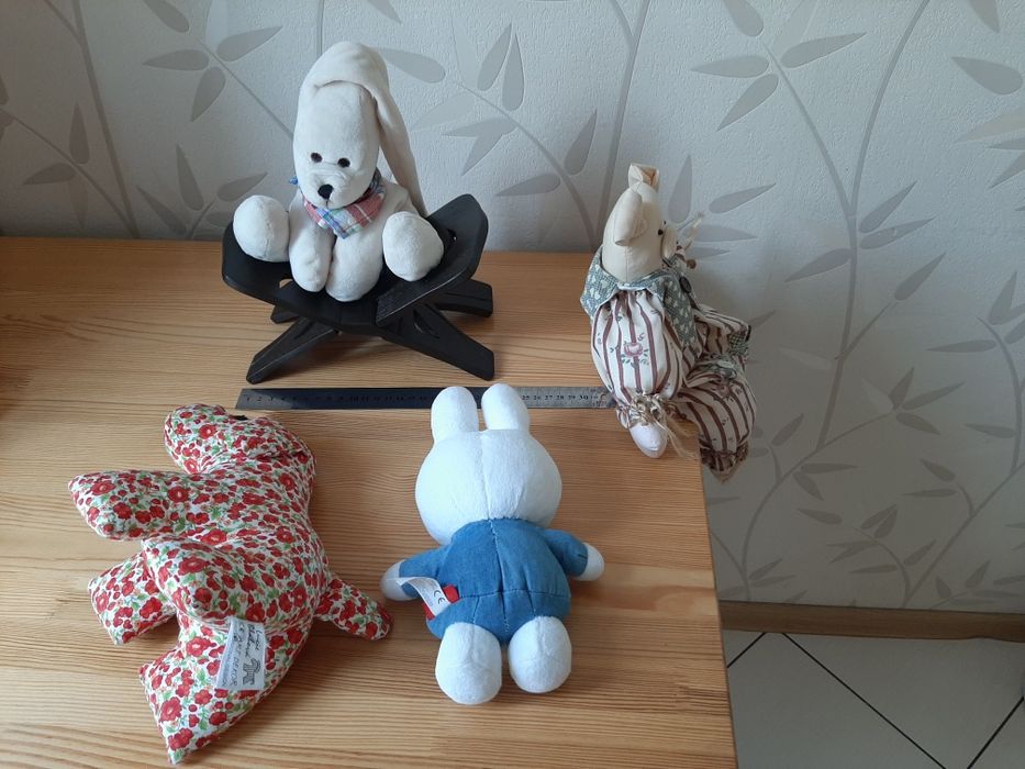 Мягкие игрушки / стул/подставка  резной