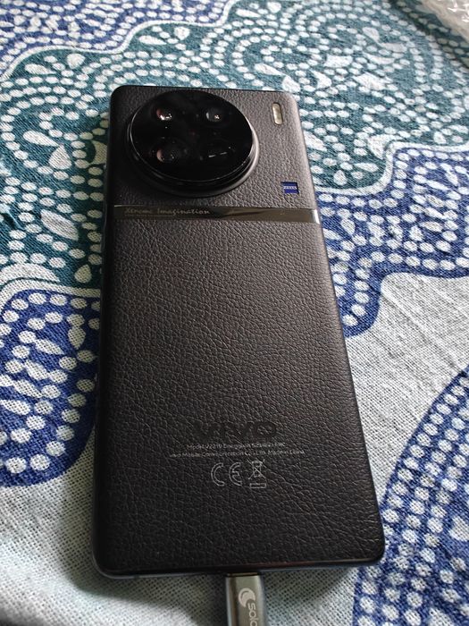 Telefon vivo x90 w super stanie