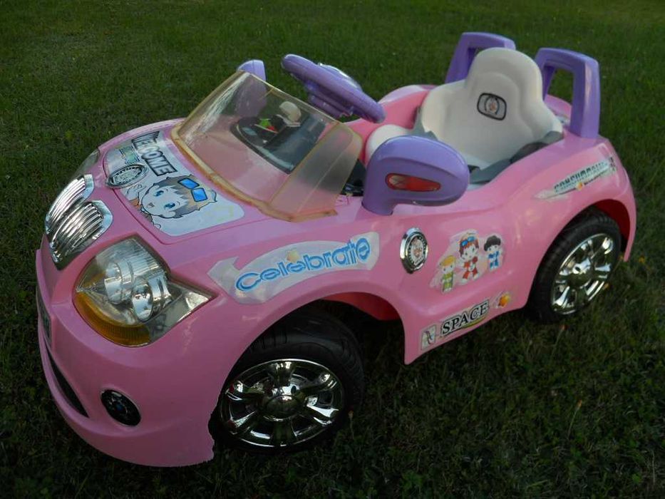 100% sprawny samochodzik, auto BMW autko na akumulator dla dziewczynki