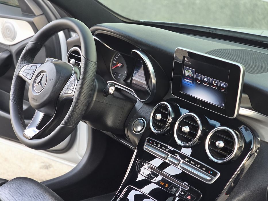 Продам свой Mercedes Benz C300 2л ( ПОЛНЫЙ ПРИВОД )