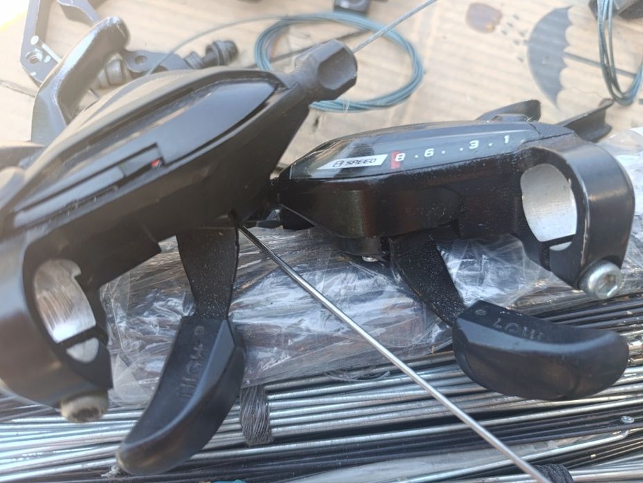 Продам моноблоки гідравлічні б/у цена 800гривень