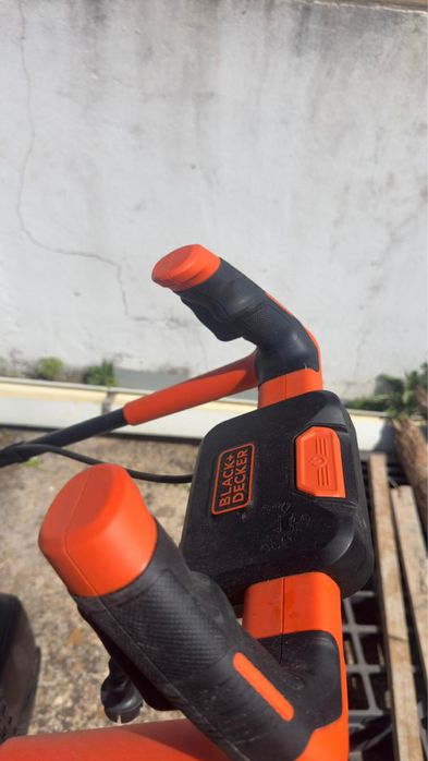 Corta relva eletrico