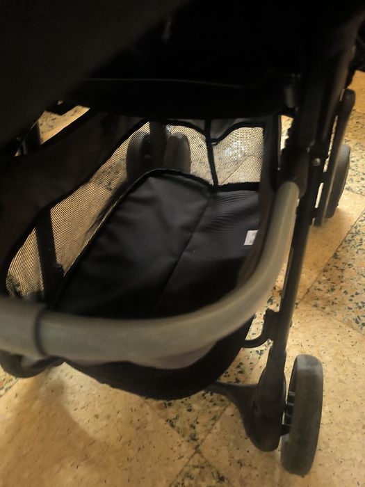 Vendo carrinho bebé da Chicco bom estado