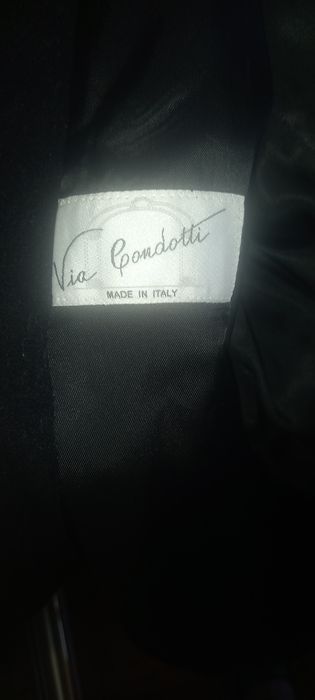 Продам плащ fiorela rubino