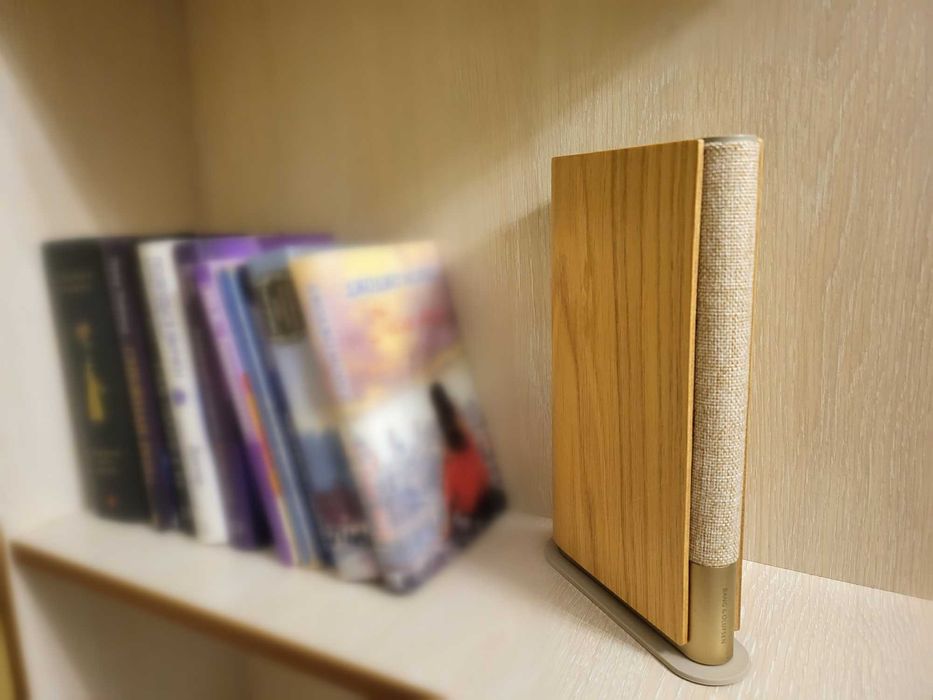 Колонка Bang & Olufsen Beosound Emerge