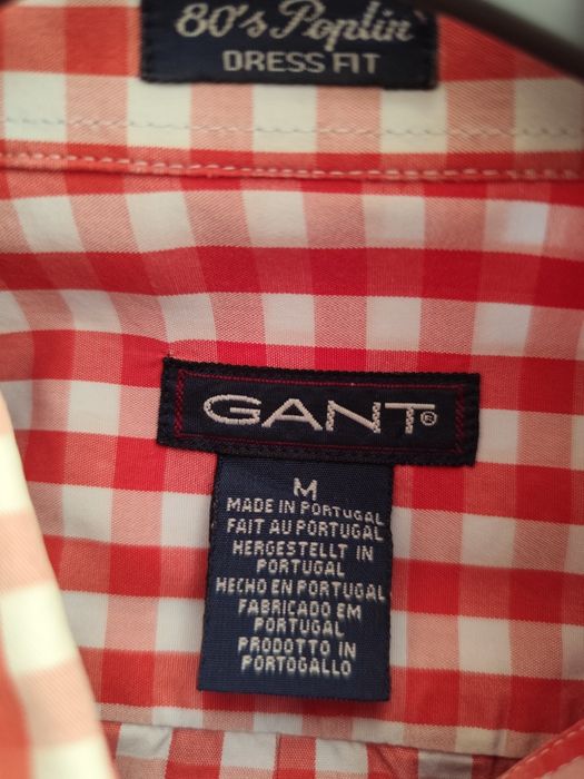 Várias camisas marca