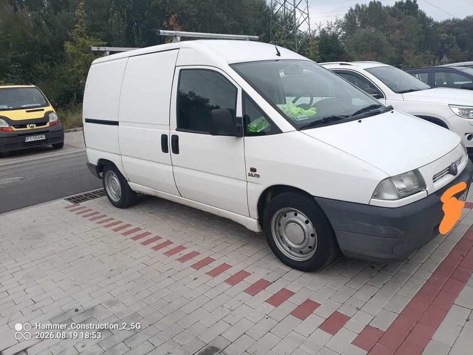 Sprzedam samochód dostawczy