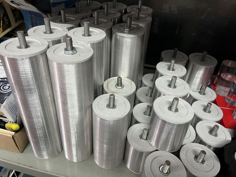 Pés Pernas em Aluminio para sommiers / estrados, etc