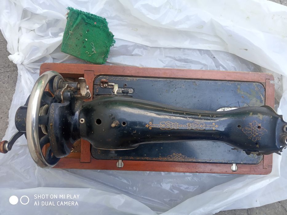 Швейная машинка ручная