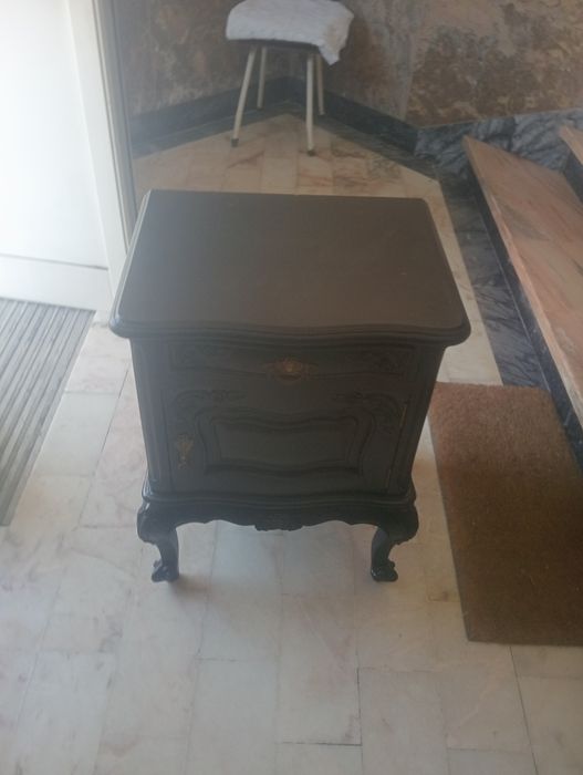 Antique bedside table in perfect condition in black64585936426755120