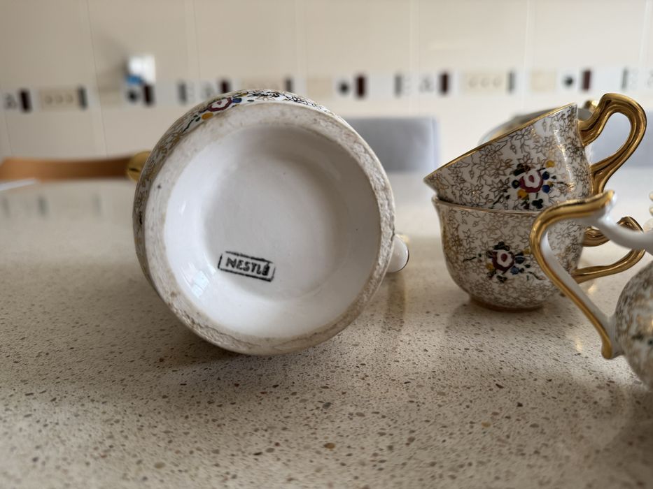 Serviço de café em porcelana