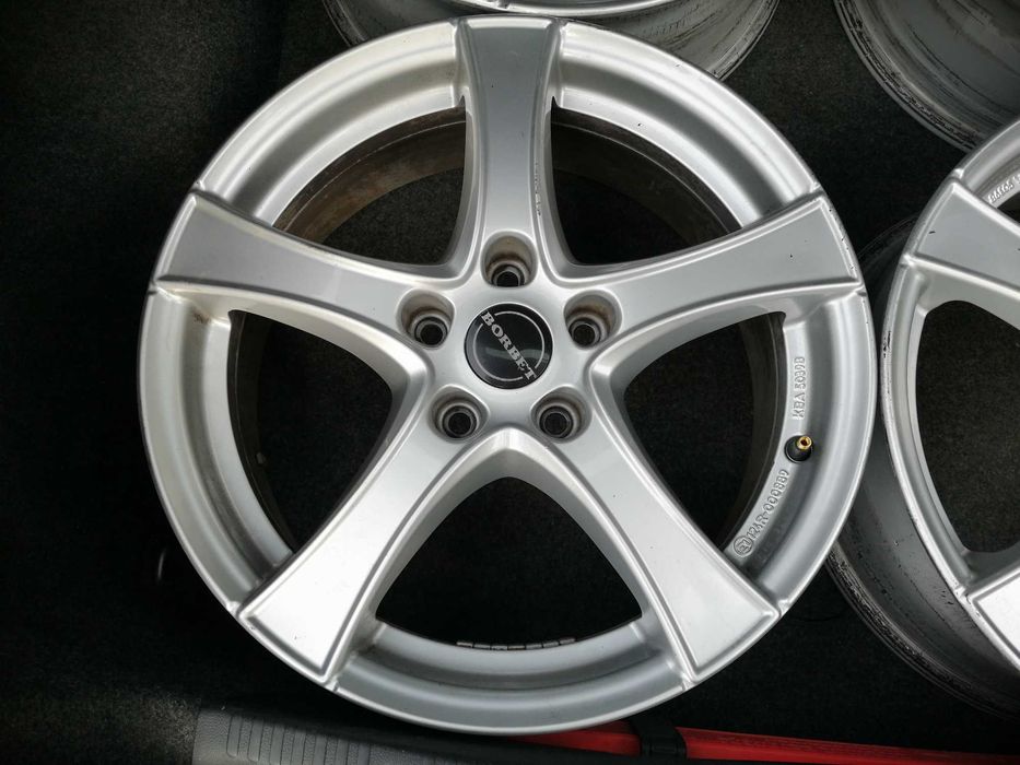 4 Koła Aluminiowe Vw Passat/Superb .