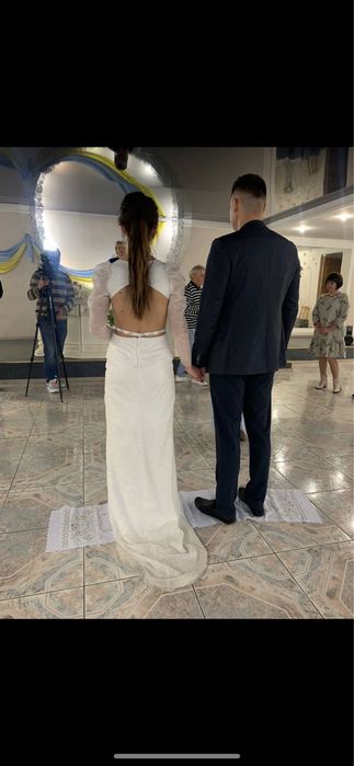 Гарна Весільна сукня