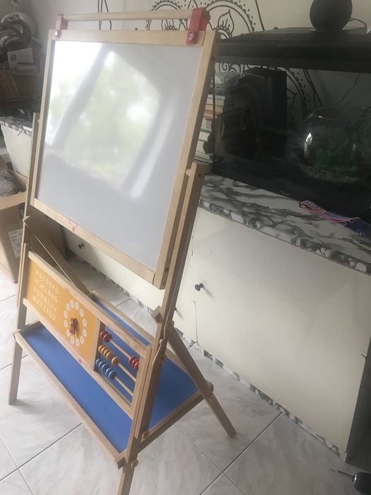 Quadro escolar criança duas faces