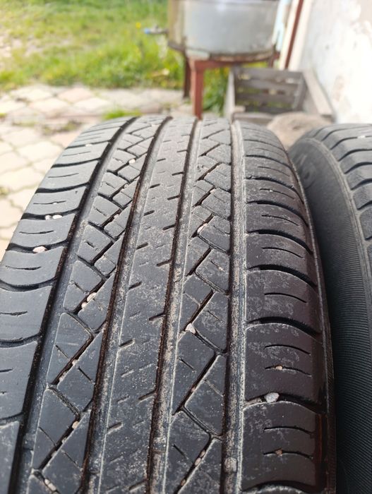Шини колеса 235 65 17