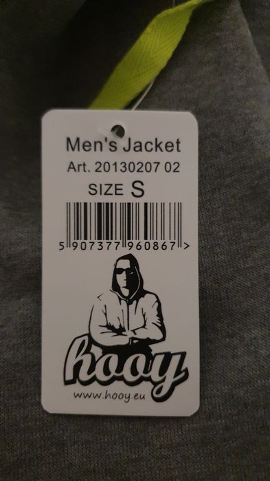 Bluza nowa z kapturem lekko ocieplana rozmiar S