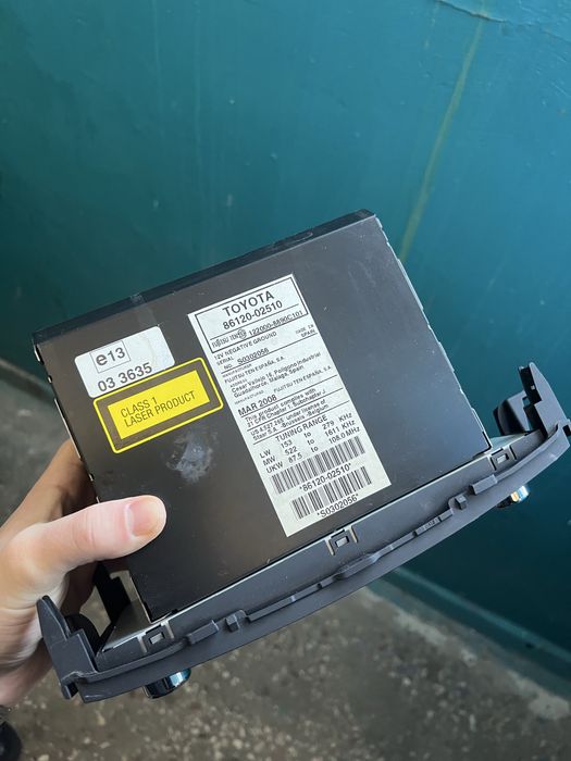 Штатная магнитола toyota Auris 2008