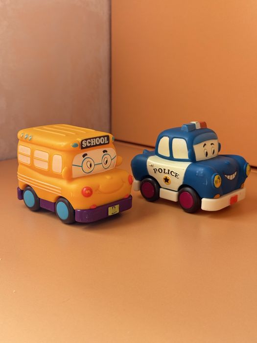 Інерційна іграшка Battat поліцейська машина, шкільний автобус