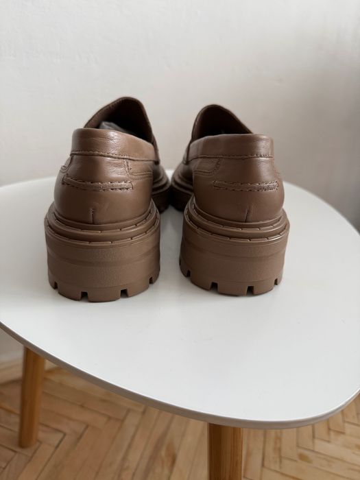 Шкіряні лофери Massimo Dutti