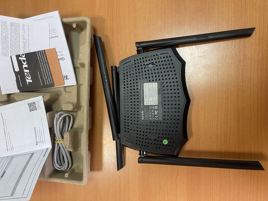 Продам роутеры Tenda 1200c и Totolink A3002R