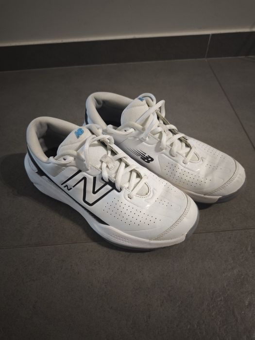 Buty New Balance court FuelCell 696 v5