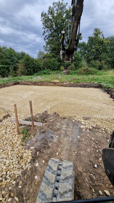 Wywóz Ziemi Gruzu prace ziemne fundamenty drogi utwardzenia koparka