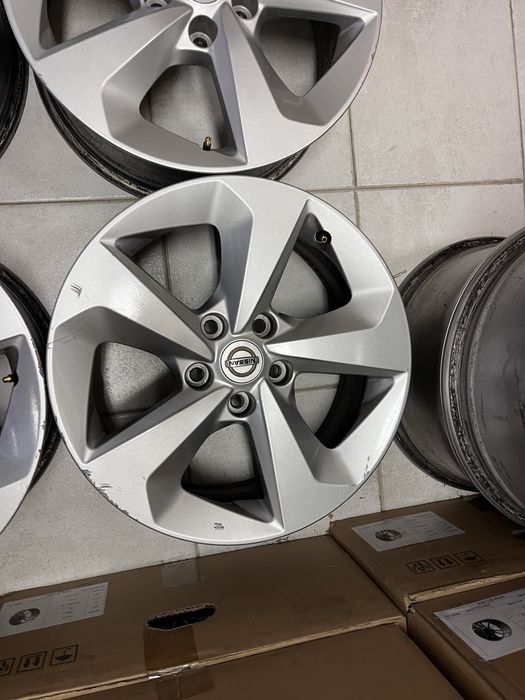 Jantes 17” 5x114.3 Originais Nissan, compativeis Renault Dacia,..