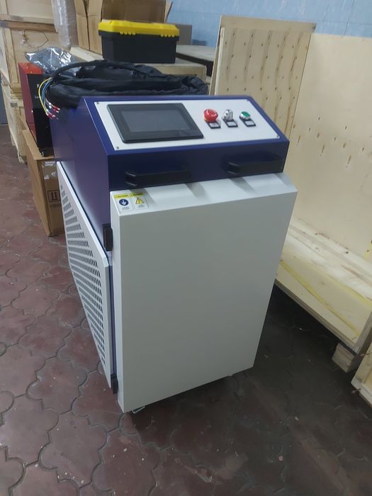 Апарат лазерної зварки RAYCUS 3000W 5 в 1