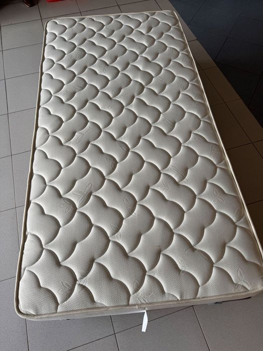 Colchão + sommier + colchão 200x100cmm