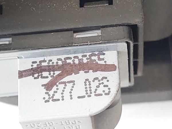 Comando / botão / interruptor vidros frente direito AUDI A4 Avant (8ED