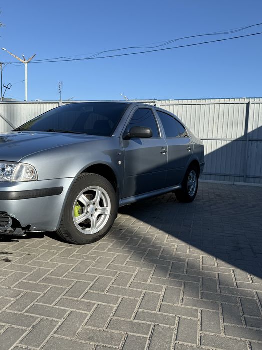Skoda Octavia 2003 VIN TMBDX21U142853446 фото оголошення 2 з 8