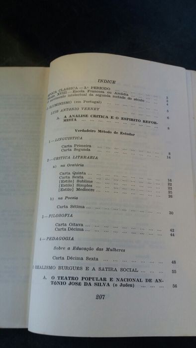 Livros: Dicionario verbos franceses e"Antologia Literaria Comentada"